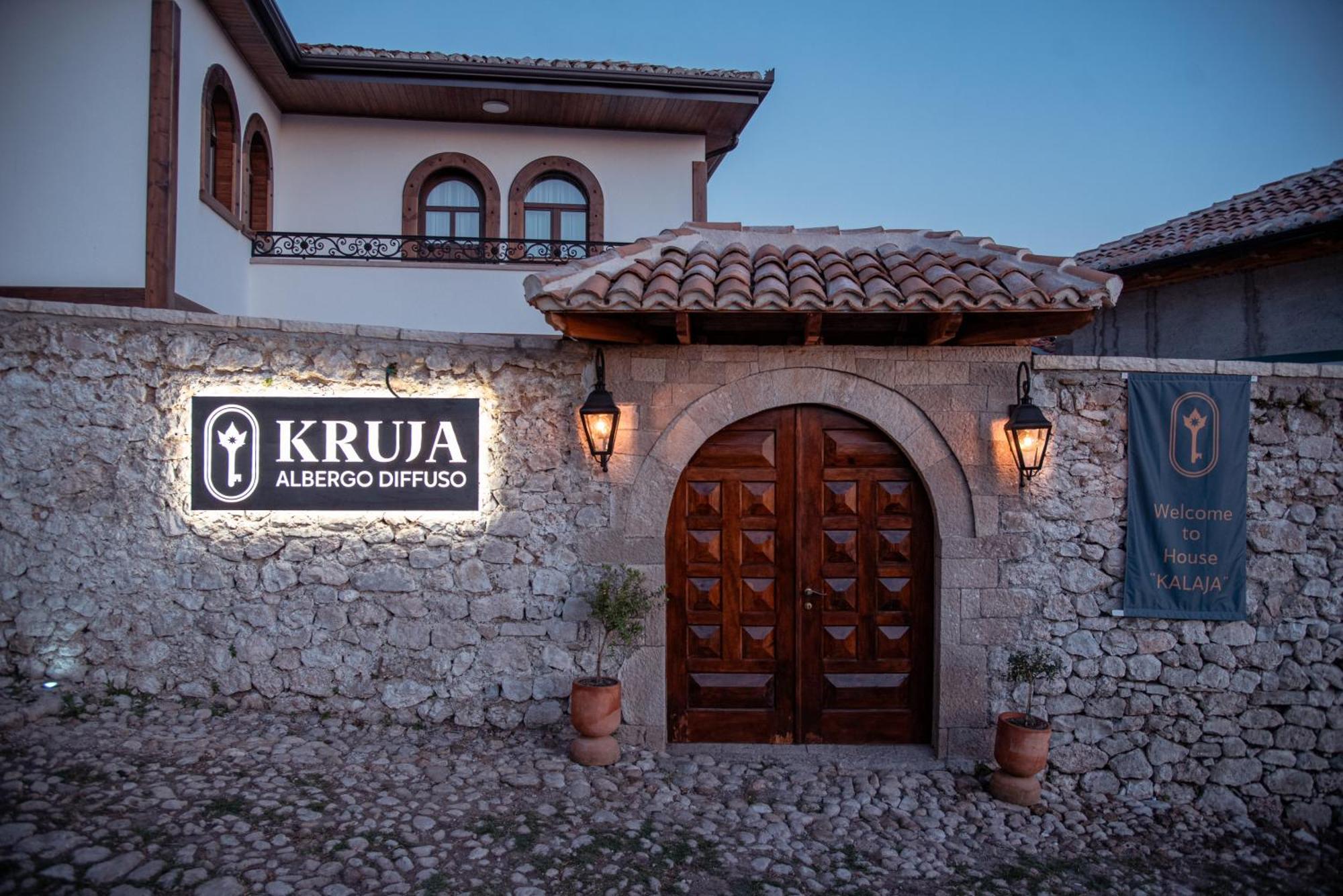Kruja Albergo Diffuso , Inside Kruja Castle Krujë Exterior foto