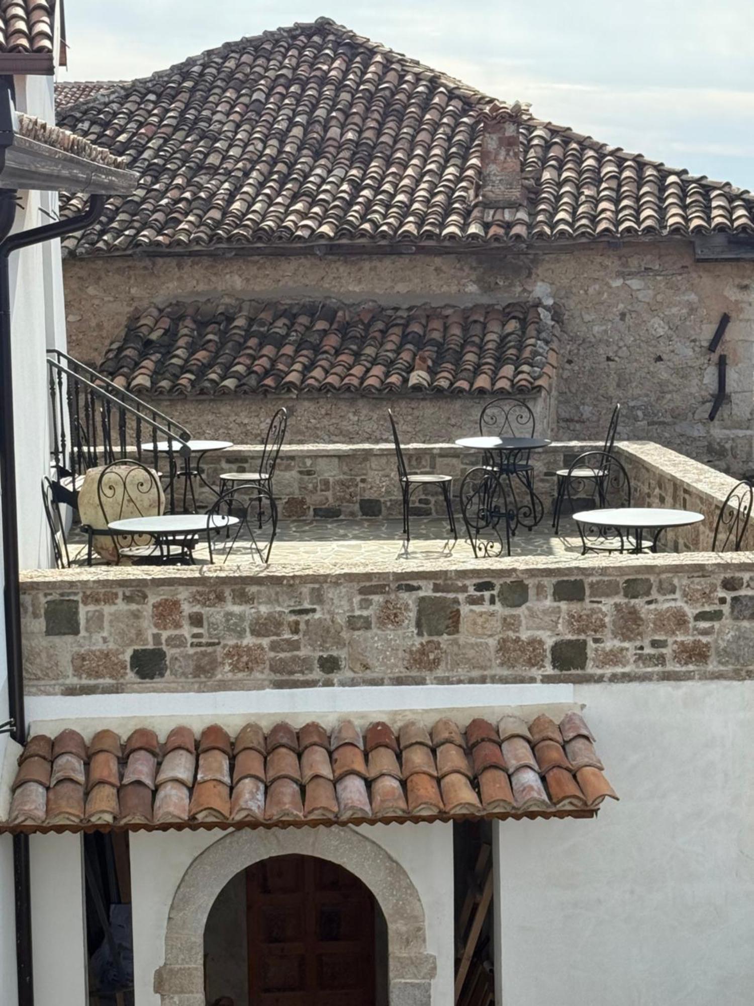 Kruja Albergo Diffuso , Inside Kruja Castle Krujë Exterior foto